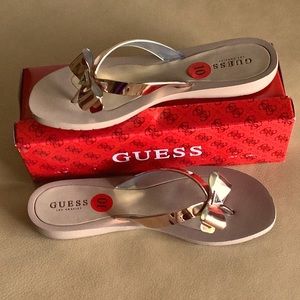 Guess Wglayan-M Rose Gold Sandals.